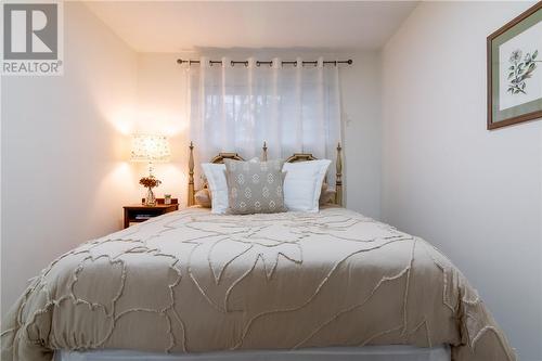 190 Ridgemount Avenue, Greater Sudbury, ON - Indoor Photo Showing Bedroom