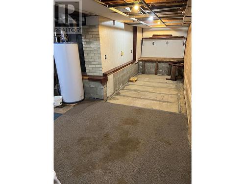 2013 Hepburn Drive, Fruitvale, BC - Indoor Photo Showing Basement