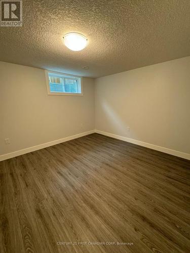 470 Jessica Way Road, London, ON - Indoor Photo Showing Other Room