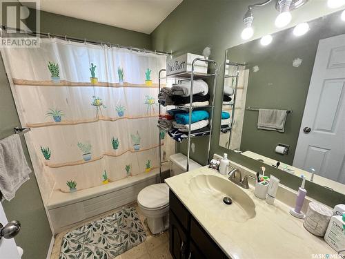 315 Albert Street, Radisson, SK - Indoor Photo Showing Bathroom