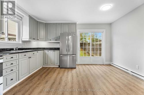 292 Chaleur Avenue, Oshawa, ON - Indoor Photo Showing Kitchen