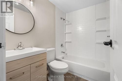 292 Chaleur Avenue, Oshawa, ON - Indoor Photo Showing Bathroom