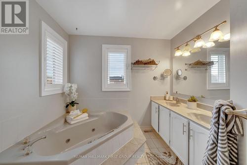 47 Stratton Crescent, Whitby, ON - Indoor Photo Showing Bathroom