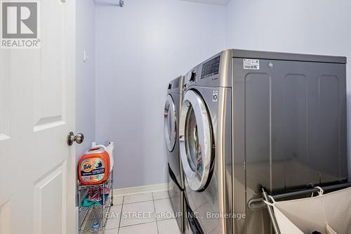 88 Madison Avenue, Richmond Hill, ON - Indoor Photo Showing Laundry Room