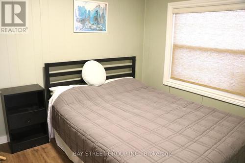 387 Raines Street, Georgina, ON - Indoor Photo Showing Bedroom