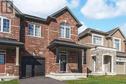 2252 Grainger Loop, Innisfil, ON - Outdoor With Facade