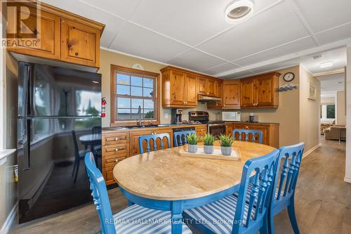 7674 Black River Road, Georgina, ON - Indoor Photo Showing Dining Room