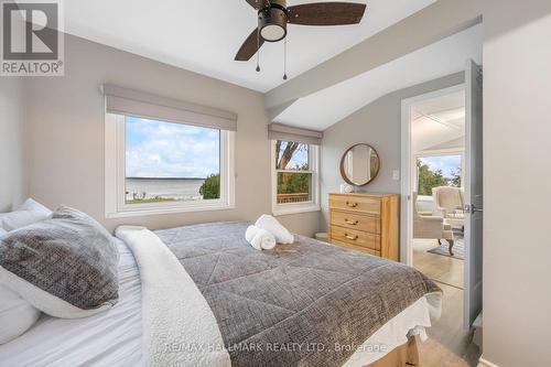 7674 Black River Road, Georgina, ON - Indoor Photo Showing Bedroom