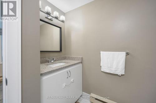 7674 Black River Road, Georgina, ON - Indoor Photo Showing Bathroom