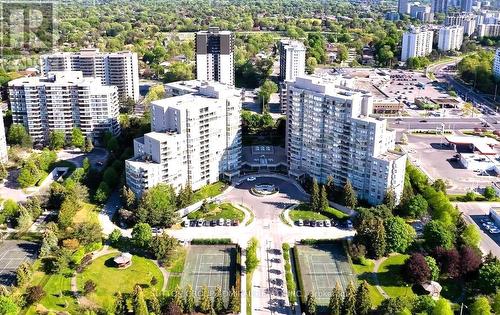 604 - 7 Townsgate Drive, Vaughan, ON - Outdoor With View