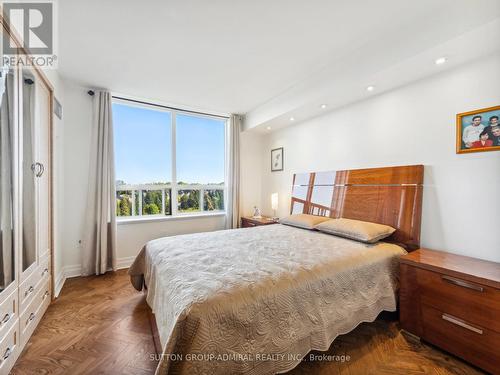 604 - 7 Townsgate Drive, Vaughan, ON - Indoor Photo Showing Bedroom