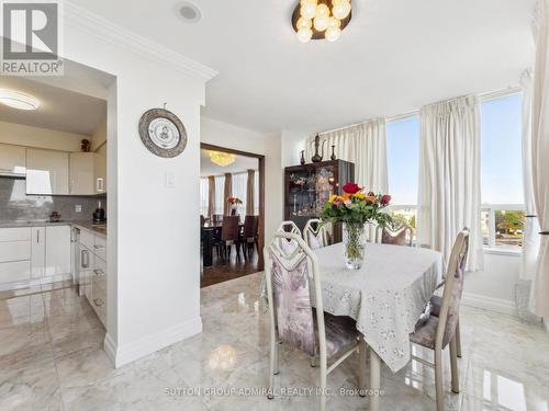 604 - 7 Townsgate Drive, Vaughan, ON - Indoor Photo Showing Dining Room