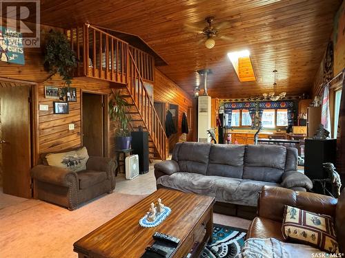 613 Niskemin Drive, Lac La Ronge, SK - Indoor Photo Showing Living Room