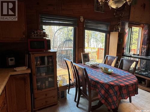 613 Niskemin Drive, Lac La Ronge, SK - Indoor Photo Showing Dining Room