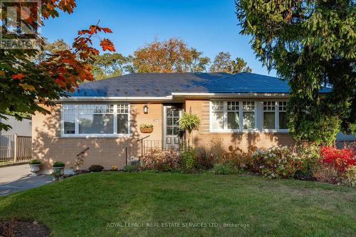 433 Pinegrove Road, Oakville, ON - Outdoor