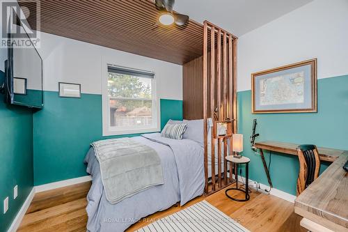 433 Pinegrove Road, Oakville, ON - Indoor Photo Showing Bedroom