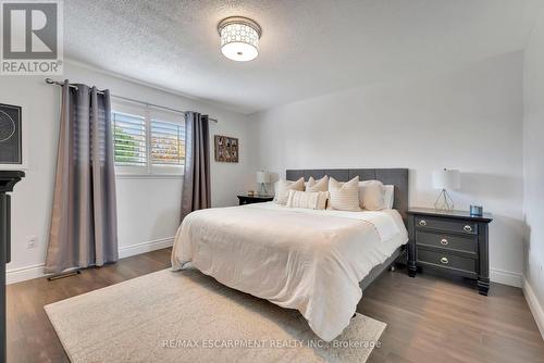 42 Stevenson Street, Hamilton, ON - Indoor Photo Showing Bedroom