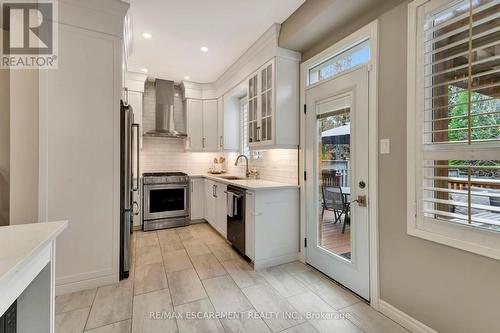 42 Stevenson Street, Hamilton, ON - Indoor Photo Showing Kitchen With Upgraded Kitchen