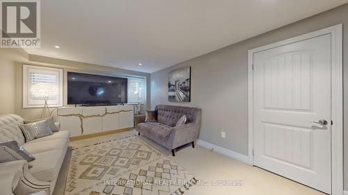 3 Samuel Drive, Guelph, ON - Indoor Photo Showing Living Room