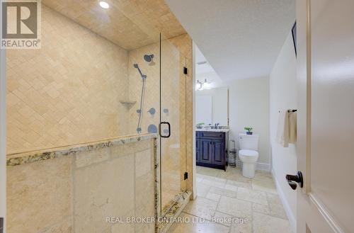 550 Pinery Trail, Waterloo, ON - Indoor Photo Showing Bathroom