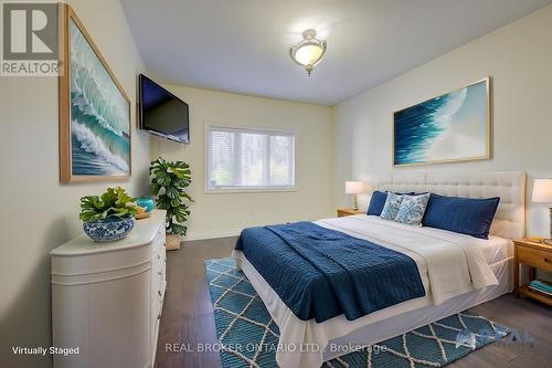 550 Pinery Trail, Waterloo, ON - Indoor Photo Showing Bedroom