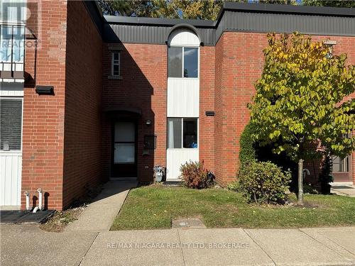 67 - 6476 Huggins Street, Niagara Falls, ON - Outdoor