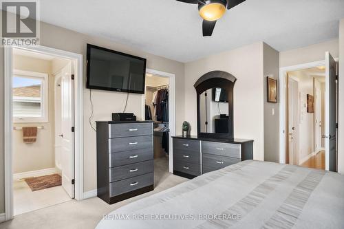 1142 Deerfield Drive, Kingston (City Northwest), ON - Indoor Photo Showing Bedroom