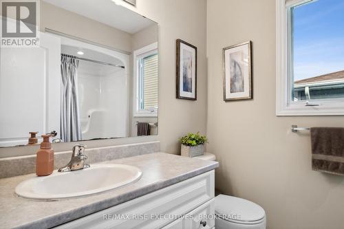 1142 Deerfield Drive, Kingston (City Northwest), ON - Indoor Photo Showing Bathroom