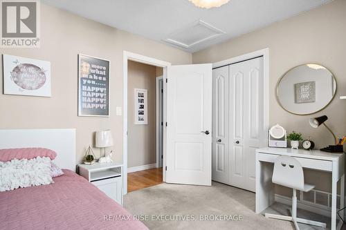 1142 Deerfield Drive, Kingston (City Northwest), ON - Indoor Photo Showing Bedroom