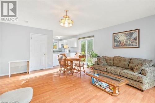 125 Concession 10, Saugeen Shores, ON - Indoor Photo Showing Living Room