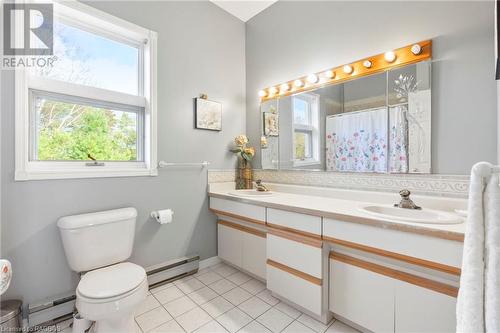 Upper Level 5pc Washroom. 9 ft Ceilings. - 125 Concession 10, Saugeen Shores, ON - Indoor Photo Showing Bathroom