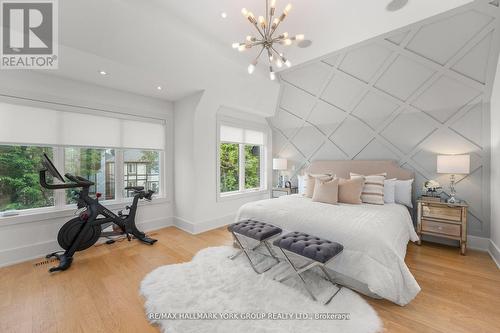 100 Roe Avenue, Toronto, ON - Indoor Photo Showing Bedroom