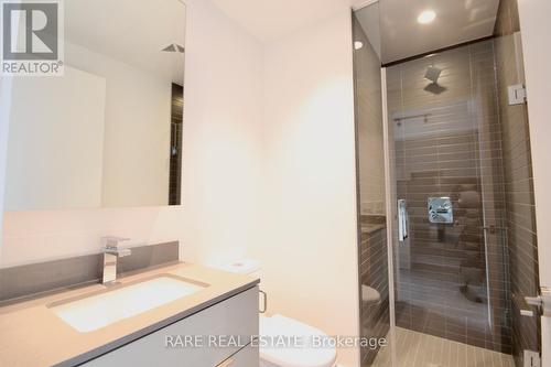 2113 - 7 Grenville Street, Toronto, ON - Indoor Photo Showing Bathroom