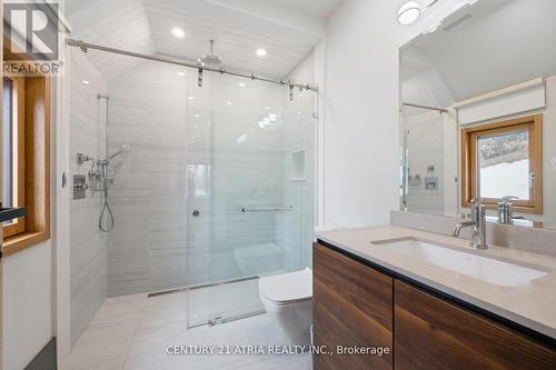 170 Burndale Avenue, Toronto, ON - Indoor Photo Showing Bedroom