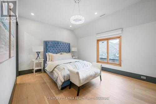 170 Burndale Avenue, Toronto, ON - Indoor Photo Showing Bathroom