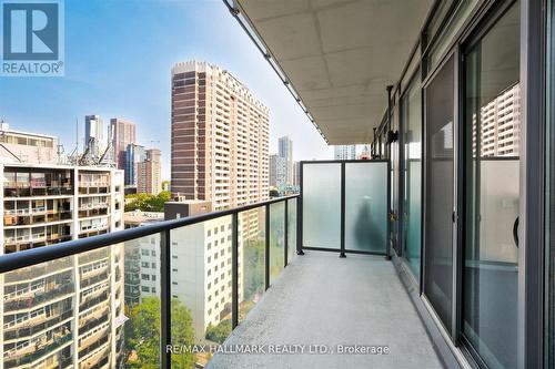 1105 - 81 Wellesley Street E, Toronto, ON - Outdoor With Balcony With Exterior