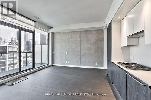 1105 - 81 Wellesley Street E, Toronto, ON - Indoor