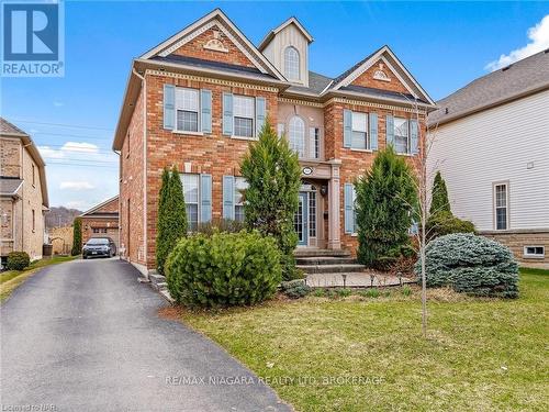 162 Cole Crescent, Niagara-On-The-Lake (107 - Glendale), ON - Outdoor With Facade