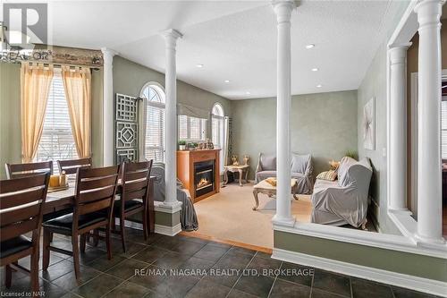 162 Cole Crescent, Niagara-On-The-Lake (107 - Glendale), ON - Indoor Photo Showing Dining Room