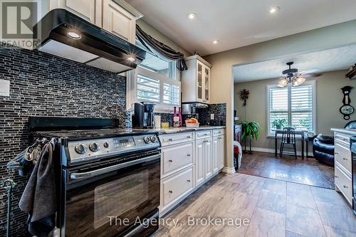 48 Robert Street, Welland, ON - Indoor Photo Showing Kitchen