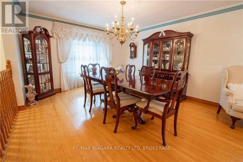 12 Fern Gate, Pelham, ON - Indoor Photo Showing Dining Room