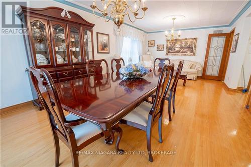 12 Fern Gate, Pelham, ON - Indoor Photo Showing Dining Room