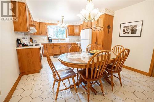 12 Fern Gate, Pelham, ON - Indoor Photo Showing Dining Room