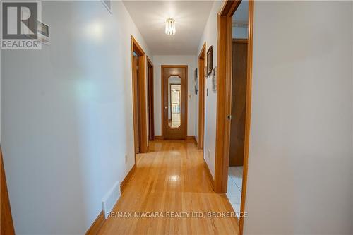 12 Fern Gate, Pelham, ON - Indoor Photo Showing Other Room