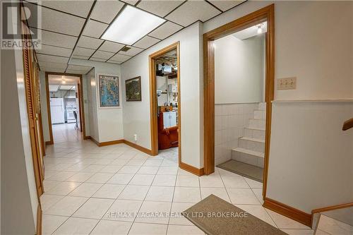 12 Fern Gate, Pelham, ON - Indoor Photo Showing Other Room