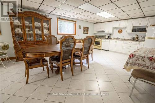 12 Fern Gate, Pelham, ON - Indoor Photo Showing Dining Room