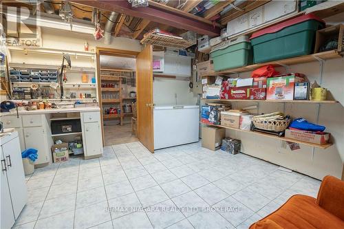 12 Fern Gate, Pelham, ON - Indoor Photo Showing Other Room