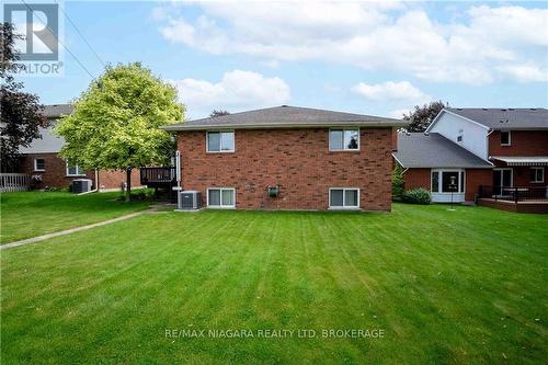 12 Fern Gate, Pelham, ON - Outdoor With Exterior