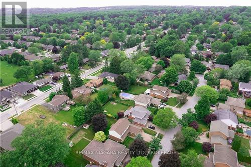 12 Fern Gate, Pelham, ON - Outdoor With View