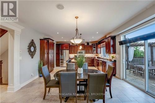 7178 St. Michael Avenue, Niagara Falls, ON - Indoor Photo Showing Dining Room